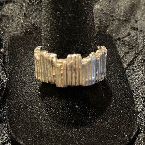 Elegant Silver Textured Women's Ring